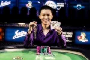 WSOP 2015 50-й Ивент ($10 000 Limit Hold'em Championship). Победу одерживает Бен Йу