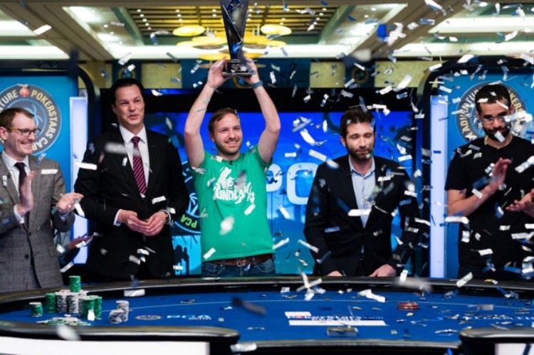 Новости покера: Победителем главного турнира PCA 2016 стал Майкл Уотсон