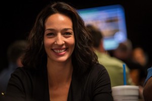 Новости покера: 888Poker заключил спонсорское соглашение с Карой Скотт