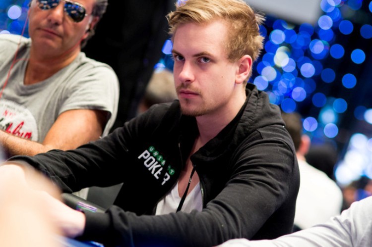 Новости покера: Виктор Блум играет в плюс в сети Microgaming под ником «hrskar»